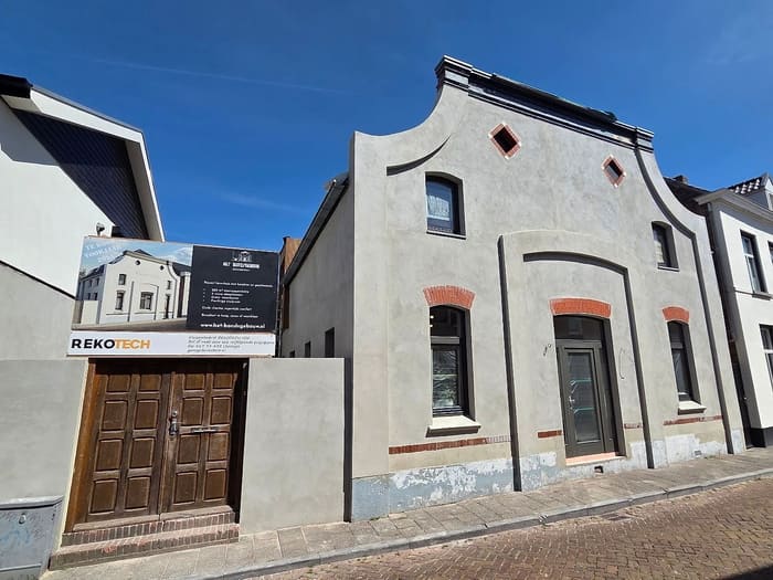 Transformatie sigarenfabriek naar woning