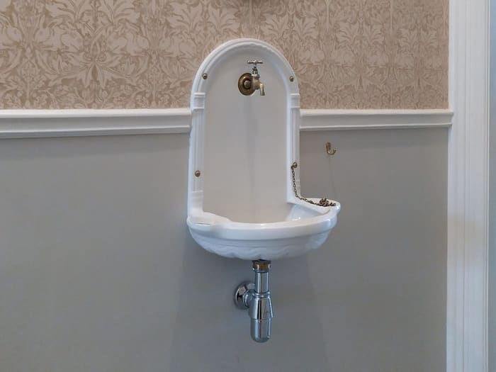 Wastafel restauratie